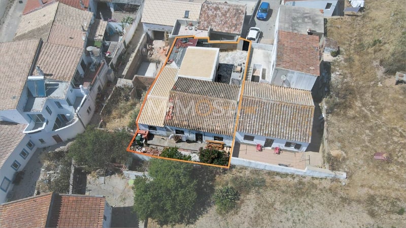 House in Raposeira - view 1