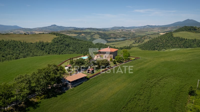 House in Acquapendente - view 1