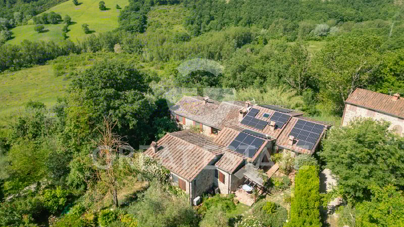 House in Allerona - view 1