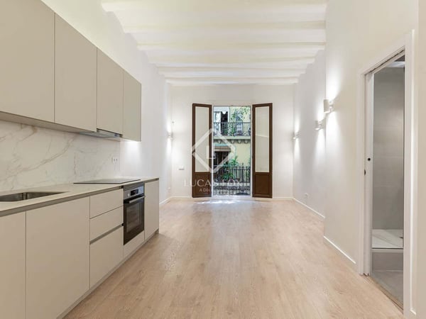 Apartment in Barcelona - view 1