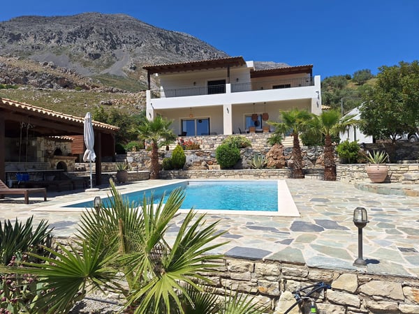 Villa in Gergeri - view 1