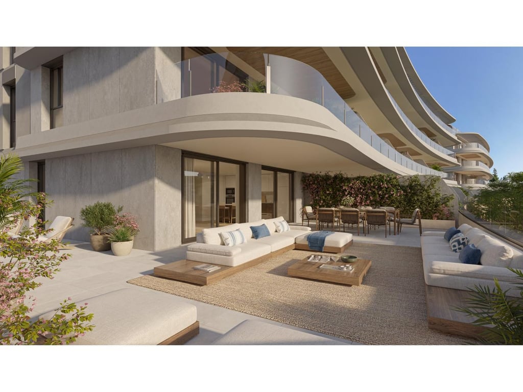 Apartment in Mijas Costa - Image 2