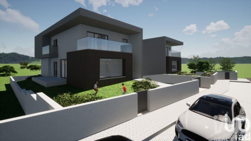 House in Ortigosa - view 1