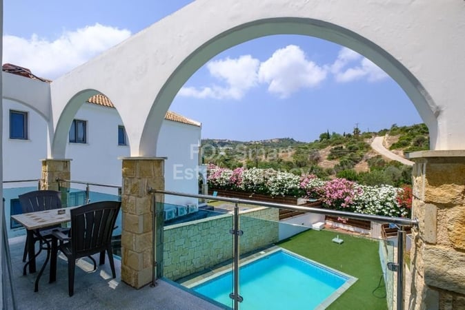 Apartment in Lakki - view 1