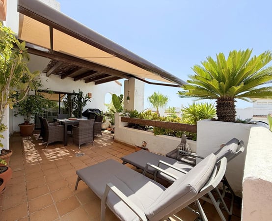 Penthouse in La Alcaidesa - view 1