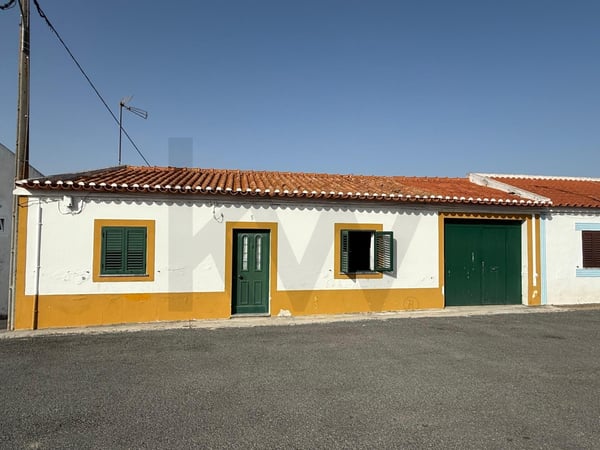 Villa in Odivelas - view 1