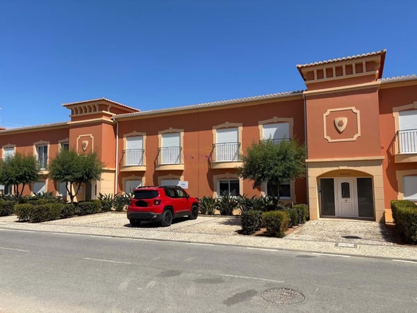 Apartment in Quatro Estradas - view 1