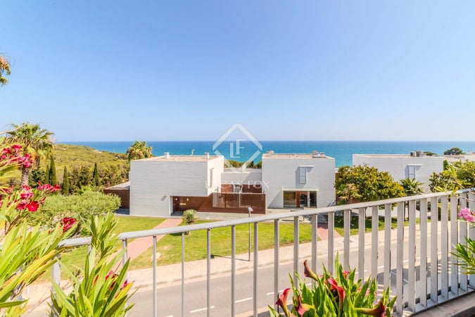 Apartment in Sant Pere de Ribes - view 1