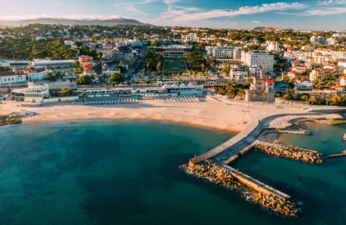 Villa in Cascais - view 1