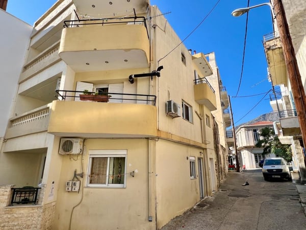 House in Neapoli - view 1