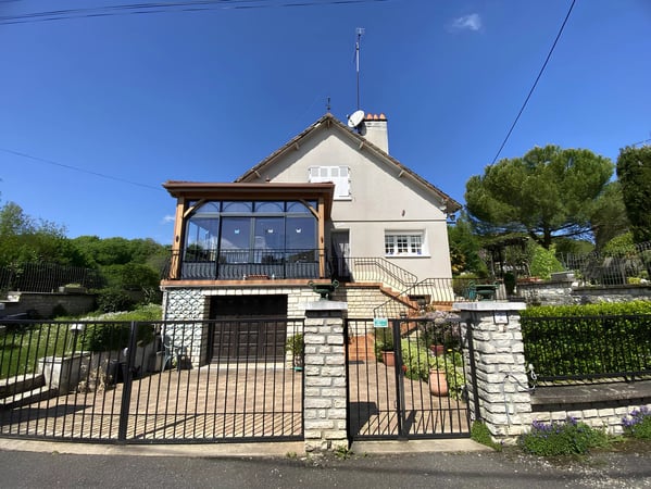 House in Lizant - view 1