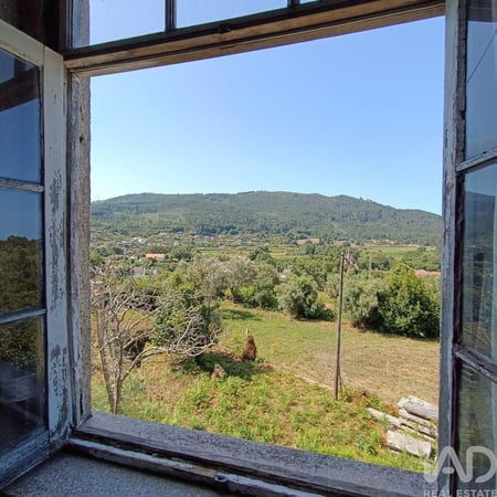 House in Viana do Castelo - view 1
