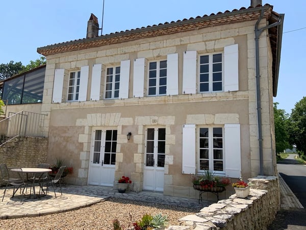 House in Aubeterre-sur-Dronne - view 1