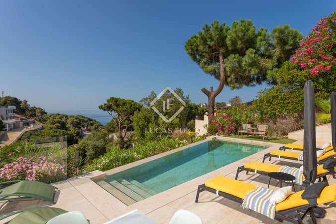 House in Girona - view 1