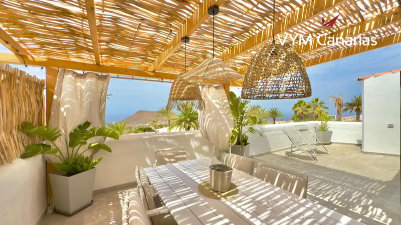 Villa in Chayofa - view 1