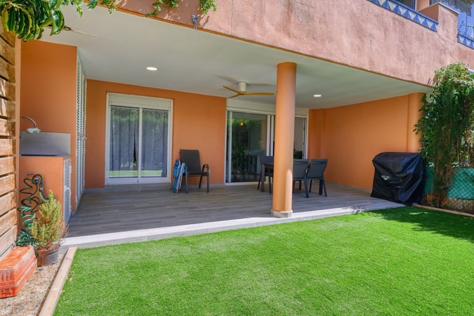 Apartment in Marbella Del Este - view 1