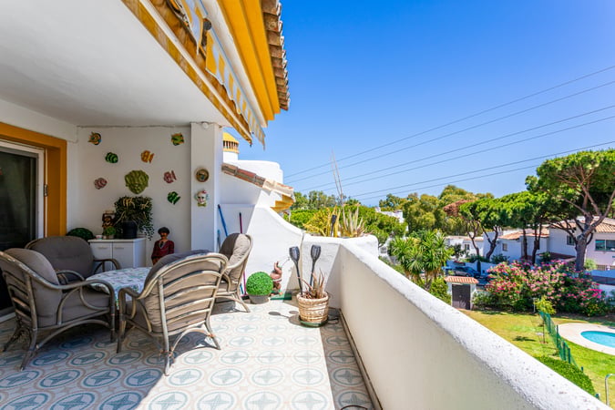 Penthouse in Sitio de Calahonda - view 1