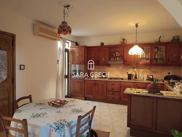 House in Saint John - view 1