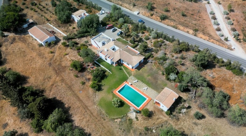 House in Guia - view 1