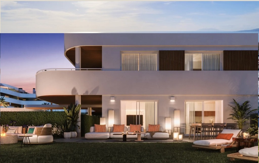 Apartment in Torrox Costa - Image 3