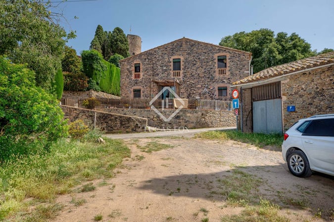 House in Foixa - view 1