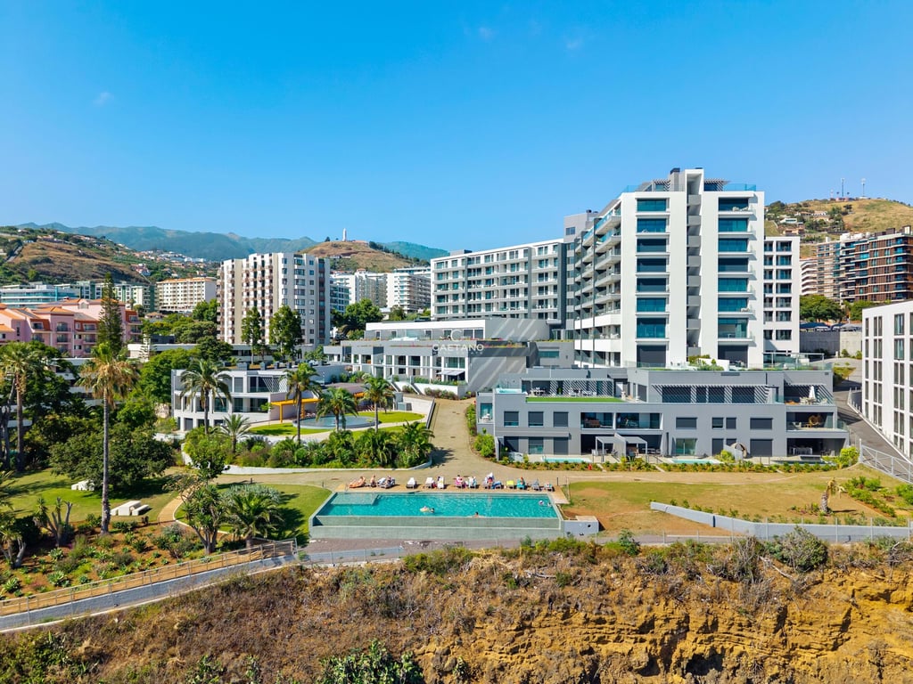 Apartment in Funchal - Image 2