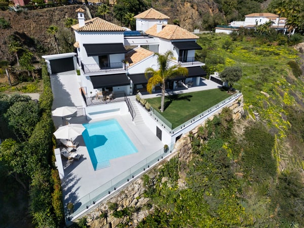 Villa in Atalaya Isdabe - view 1