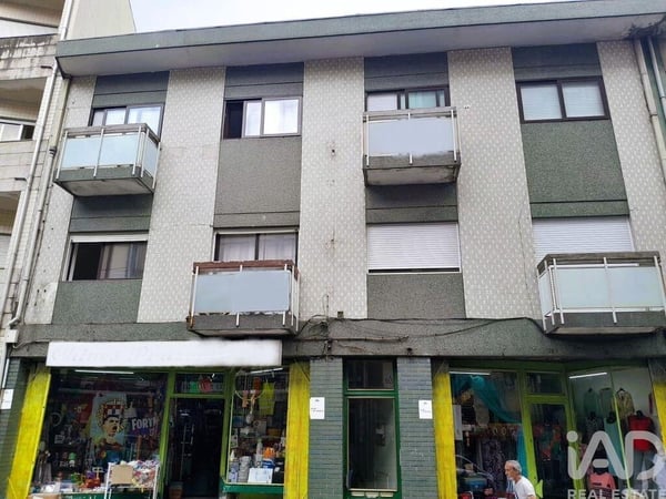 Apartment in Rio Tinto - view 1