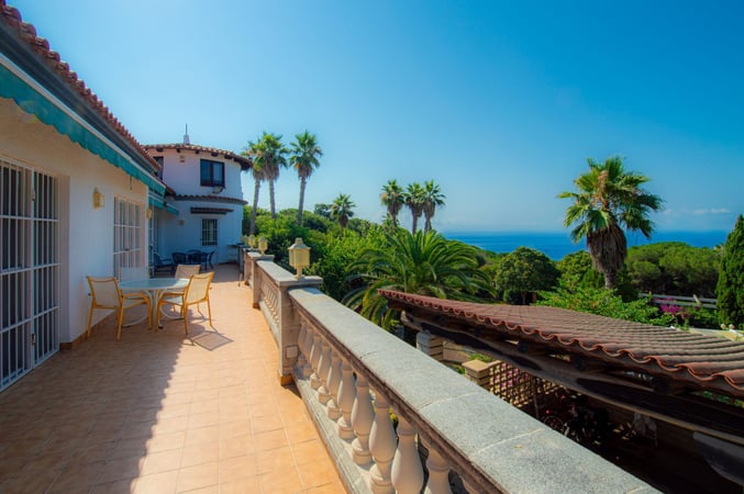 House in Girona - view 1