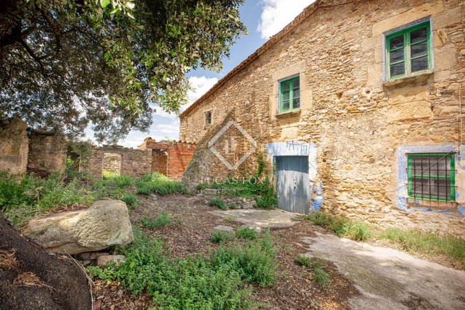 House in Girona - view 1