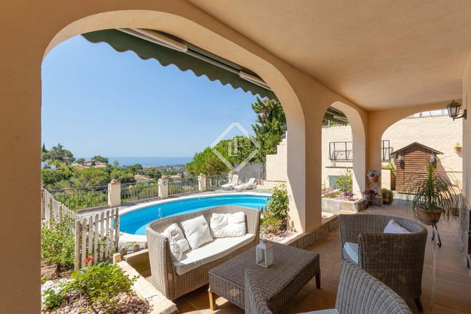 House in Cabrils - view 1