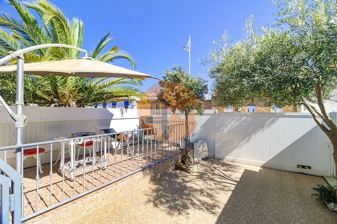 Villa in Vila Real de Santo Antonio - view 1