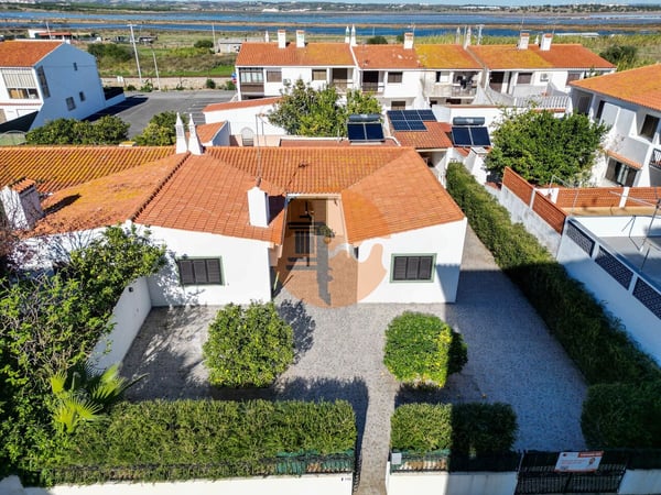 Villa in Monte Gordo - view 1