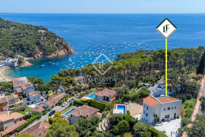 House in Girona - view 1