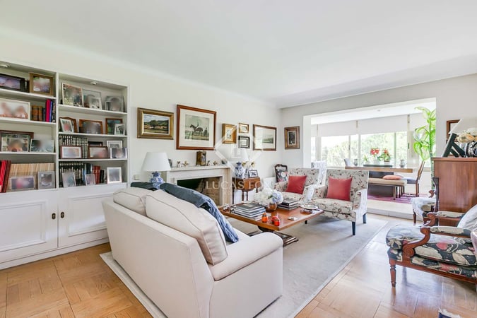 Apartment in Comunidad de Madrid - view 1