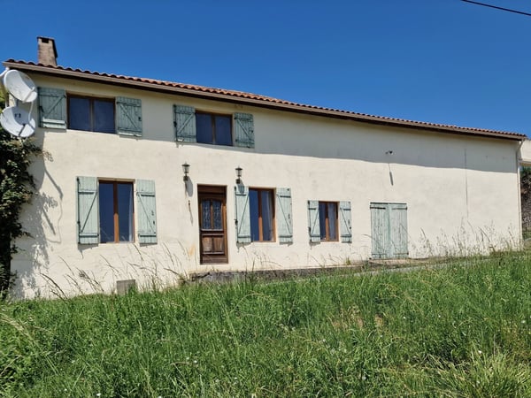 House in Sauveterre-de-Guyenne - view 1