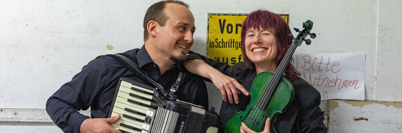 „gefälligst“ – Monika Drasch und Martin Danes zu Gast