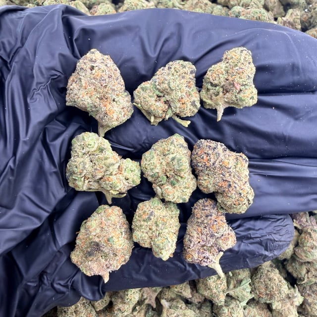 Lemon Bars THCa flower nug