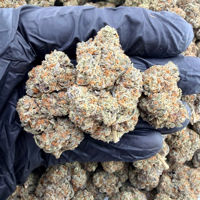 Oreoz THCa flower nug