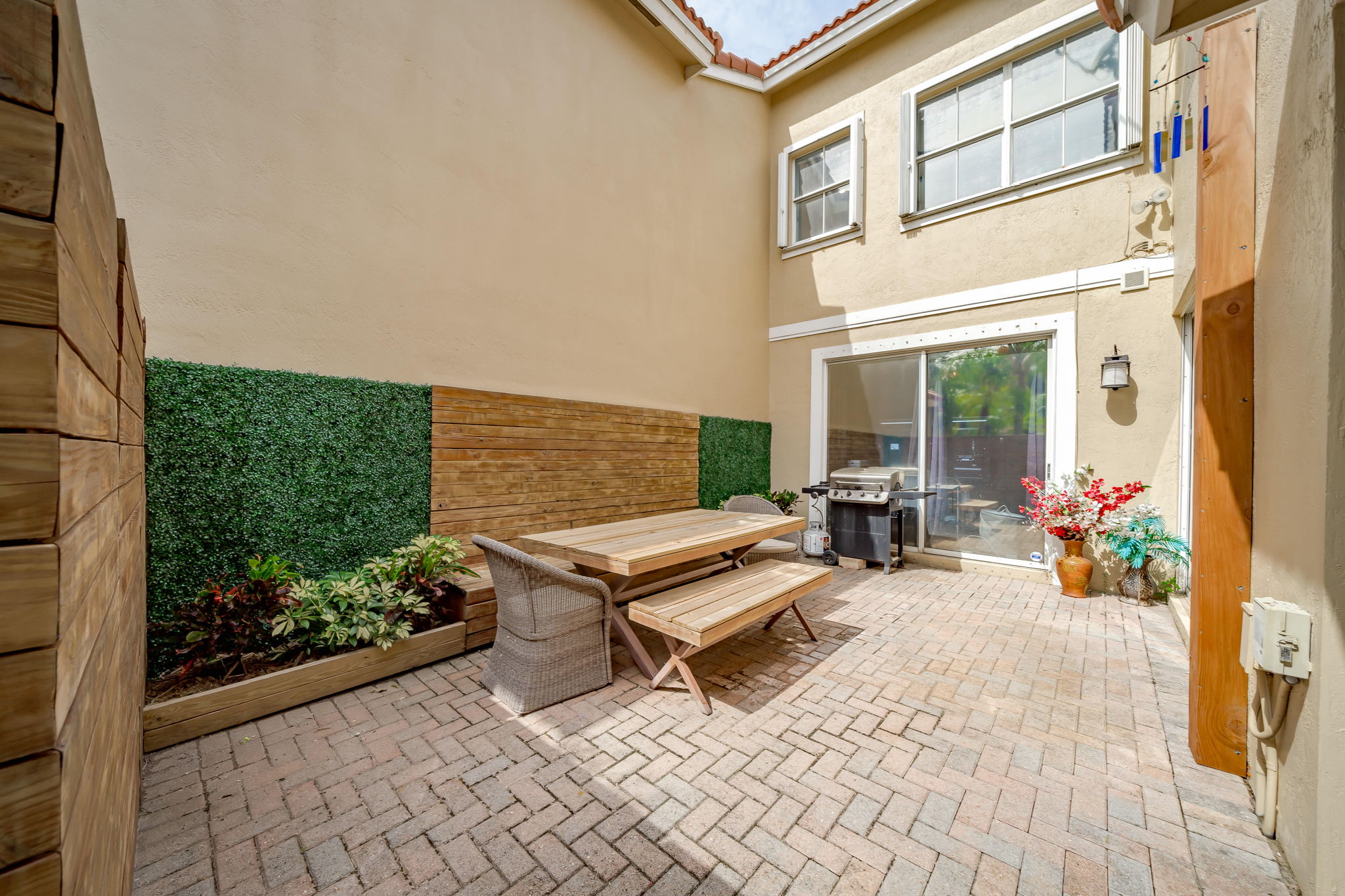 1770 Yellowheart Way, Hollywood — real estate photography by Digilux HD