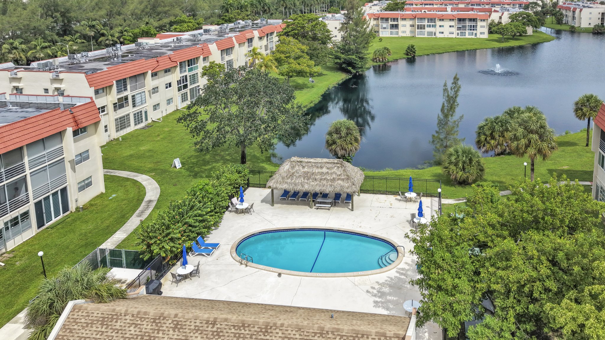 Sunrise Lakes Dr W, Sunrise — real estate photography by Digilux HD