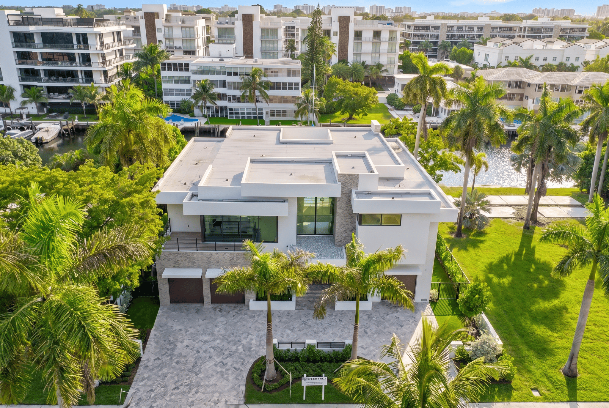 Waterfront home on Fiesta Way, Fort Lauderdale
