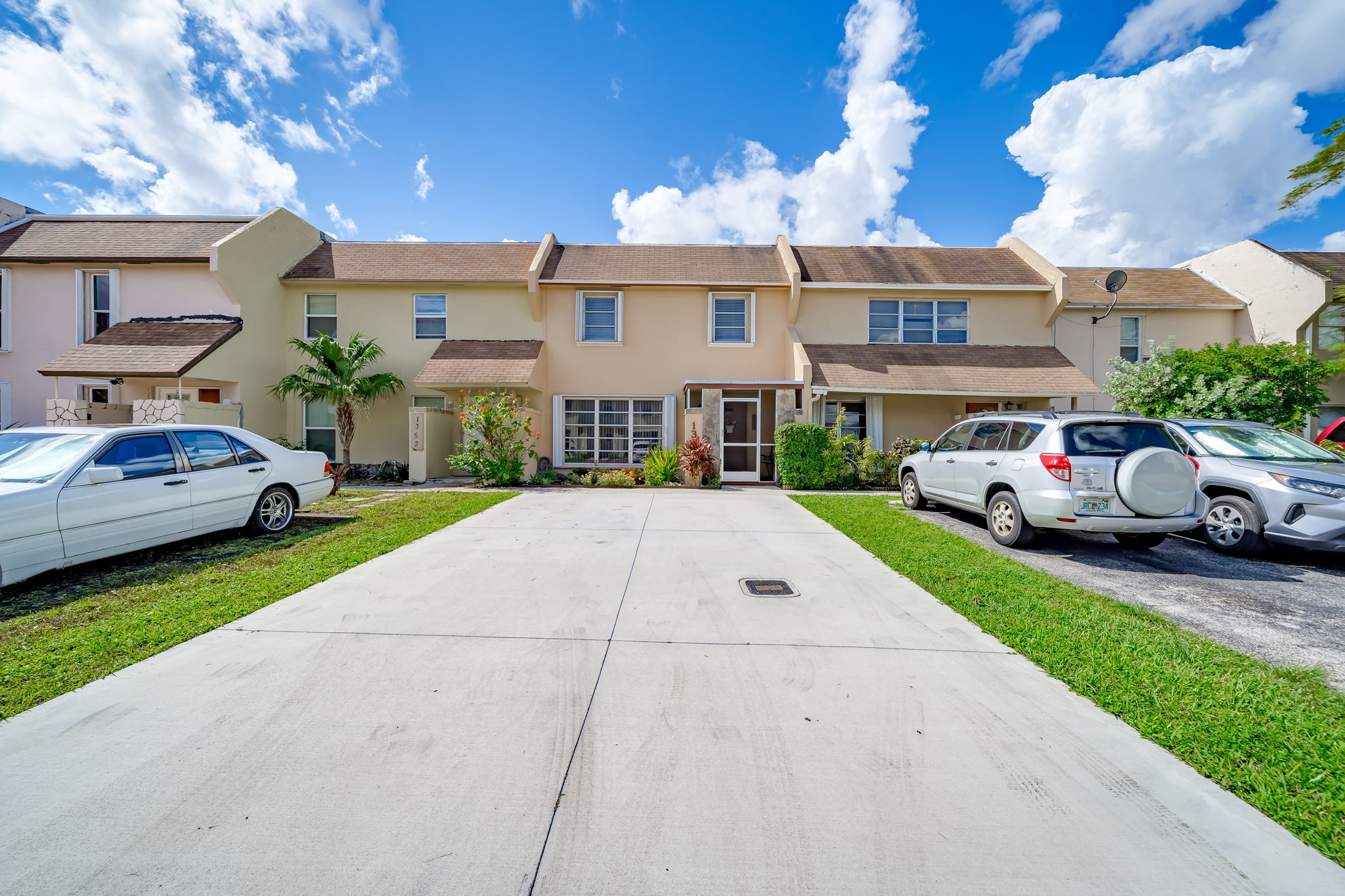 Silverado, North Lauderdale — real estate photography by Digilux HD
