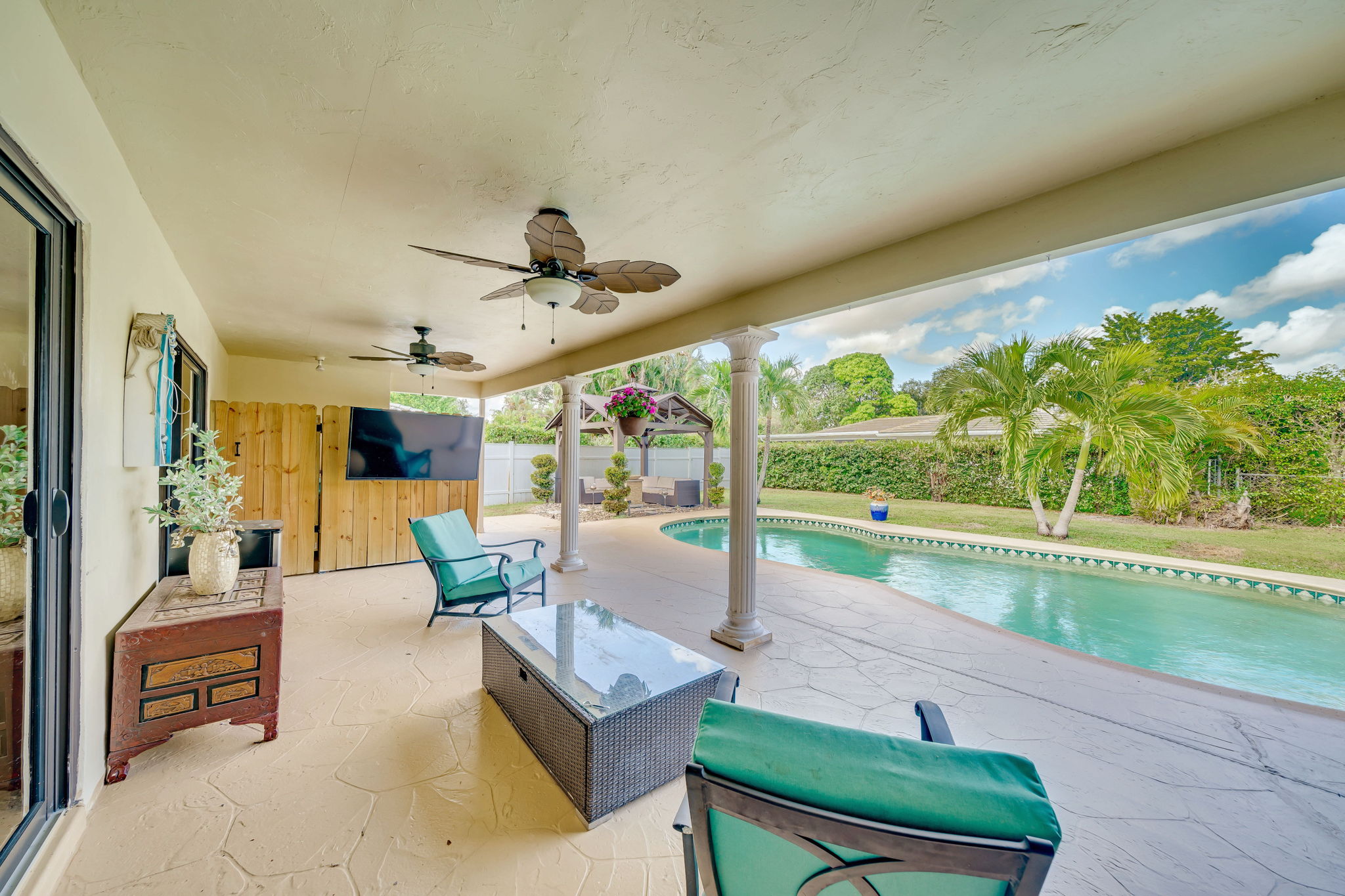 NW 18th St, Coral Springs — real estate photography by Digilux HD