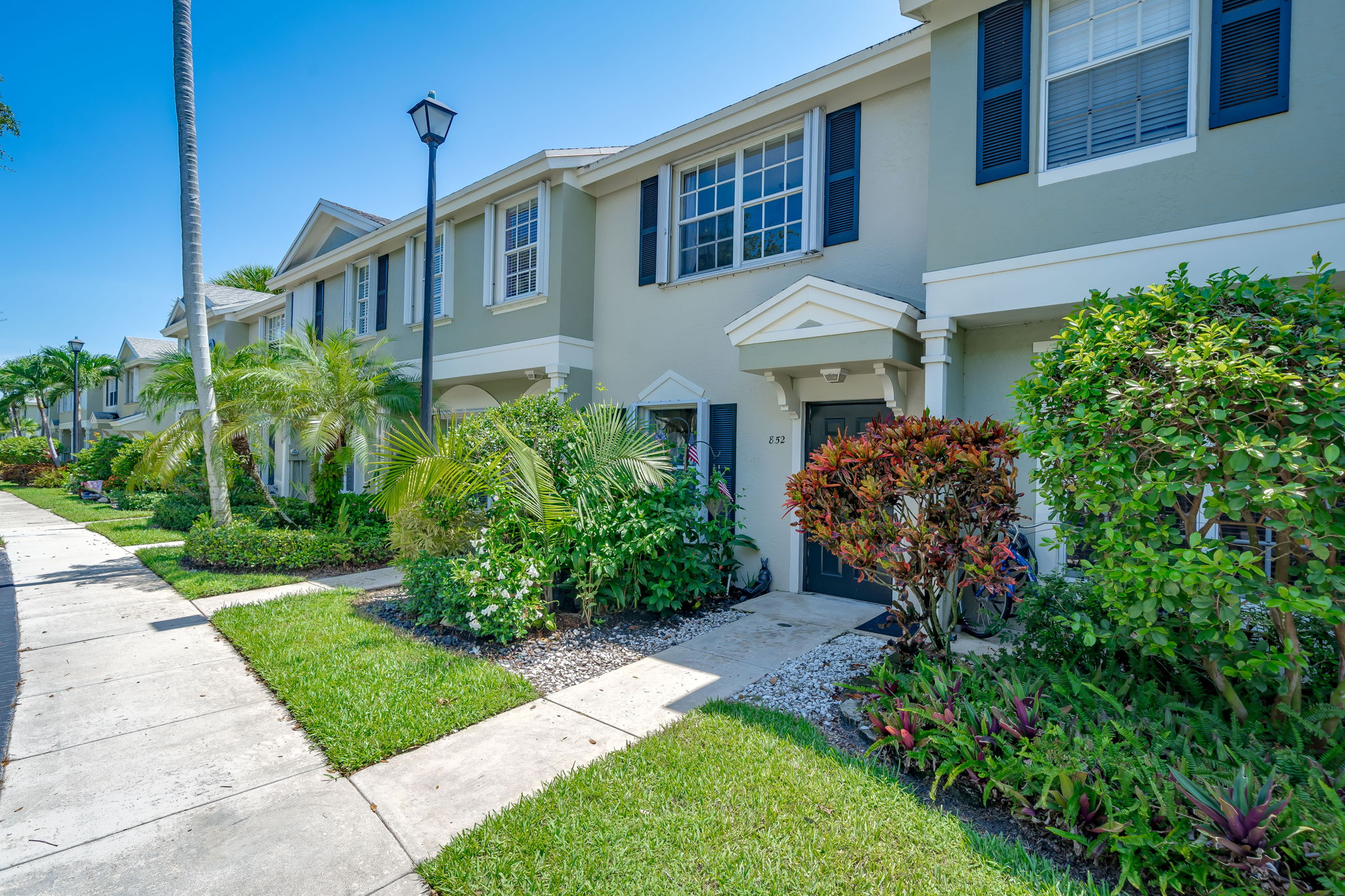 Poolside exterior, Kokomo Key Lane, Delray Beach