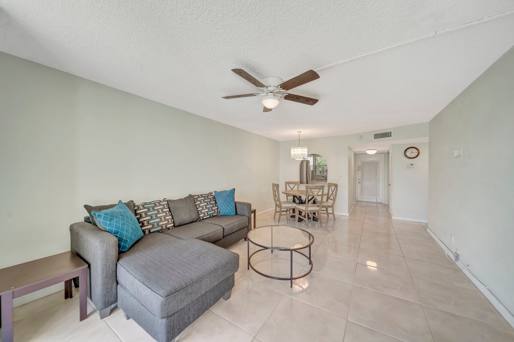 Sunrise Lakes Dr W, Sunrise — real estate photography by Digilux HD
