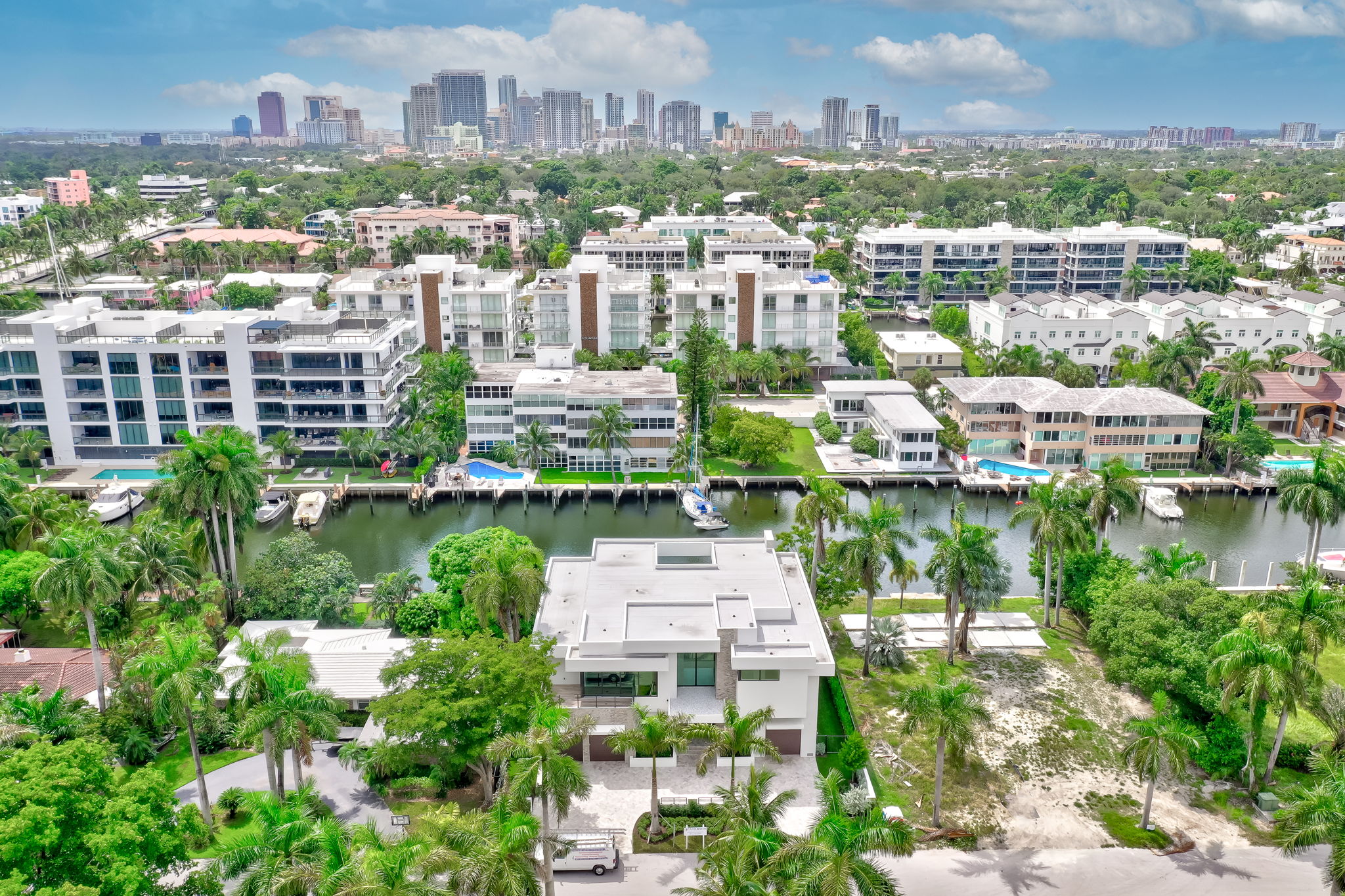 31 Fiesta Way, Fort Lauderdale — real estate photography by Digilux HD