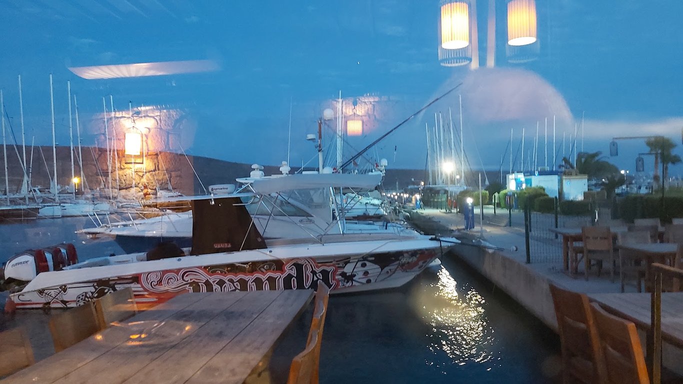 Ferdi Baba Restaurant - MarinAlaçatı