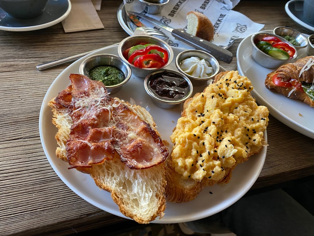 Brekkie Breakfast Club