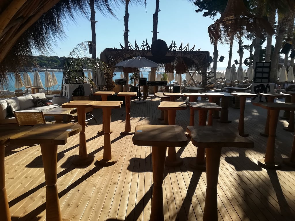 Mano Del Sol